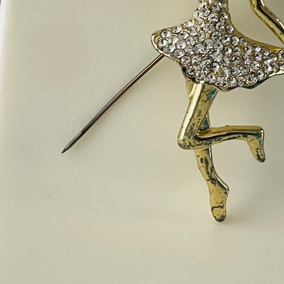 Tinker Bell Swarovski Crystal Diamond Like Pin Gold Coloured Broach Jewelry - Picture 8 of 16